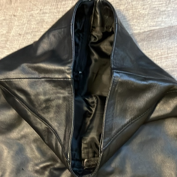 VS Genuine Leather Skirt by Victoria Secrets - Picture 7 of 12